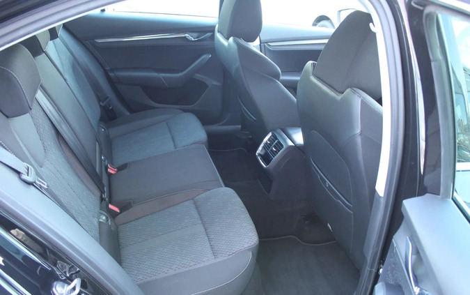Skoda Octavia cena 112900 przebieg: 61355, rok produkcji 2021 z Żory małe 704